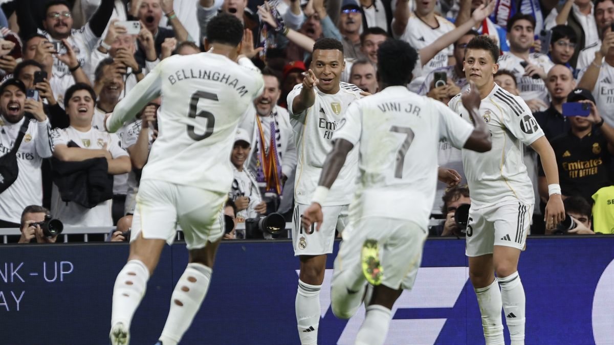 A pesar de que Mbappé falló un penalti, el delantero francés fue el líder indiscutible en la victoria del Real Madrid ante el Barça en el Clásico del Bernabéu.