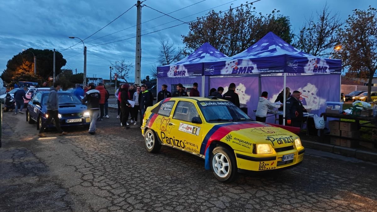 El Rallysprint 'Tierras Bañezanas' sumó una exitosa edición con casi 60 participantes.