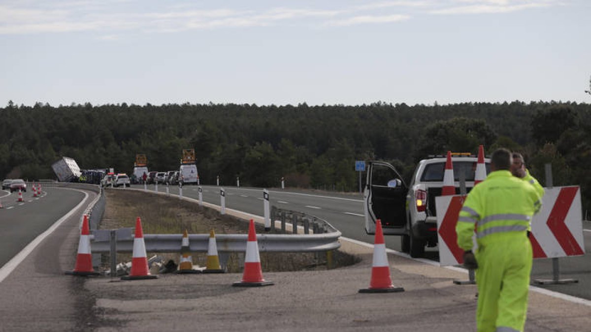 Imagen de archivo de un accidente de tráfico en la autopista AP-66