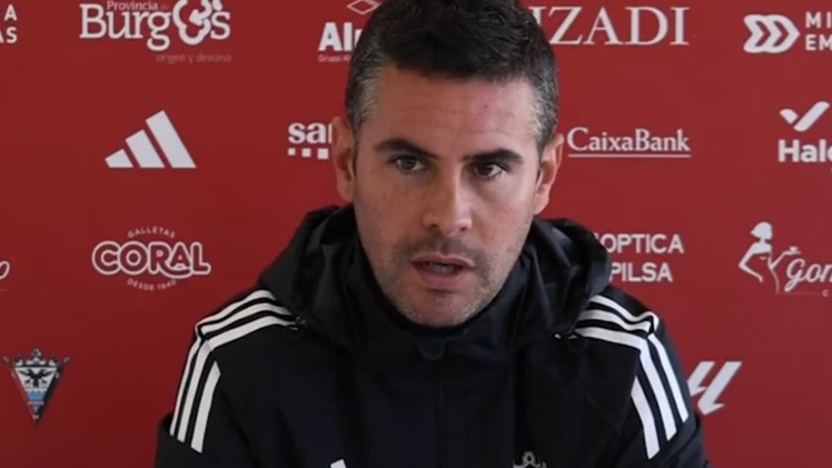 Fran Justo, preparador del Mirandés.