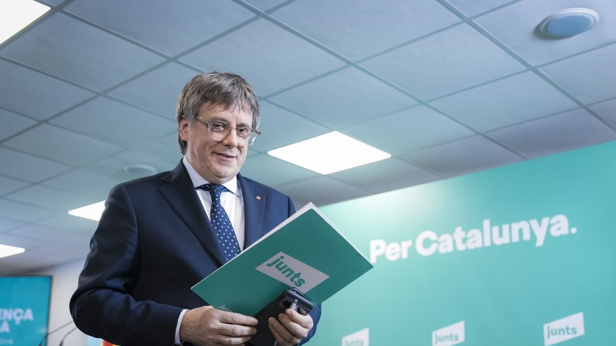 Carles Puigdemont el lunes, durante su comparecencia ante los medios desde Perpiñán.