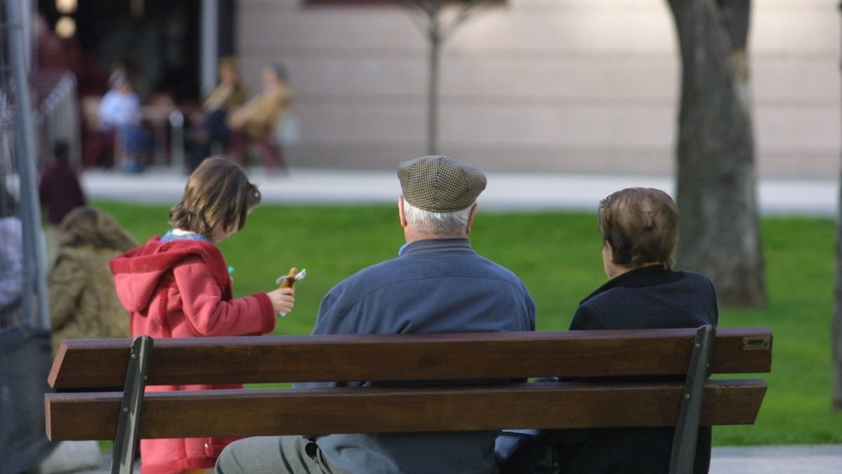Se han programado talleres diversos para las personas mayores.