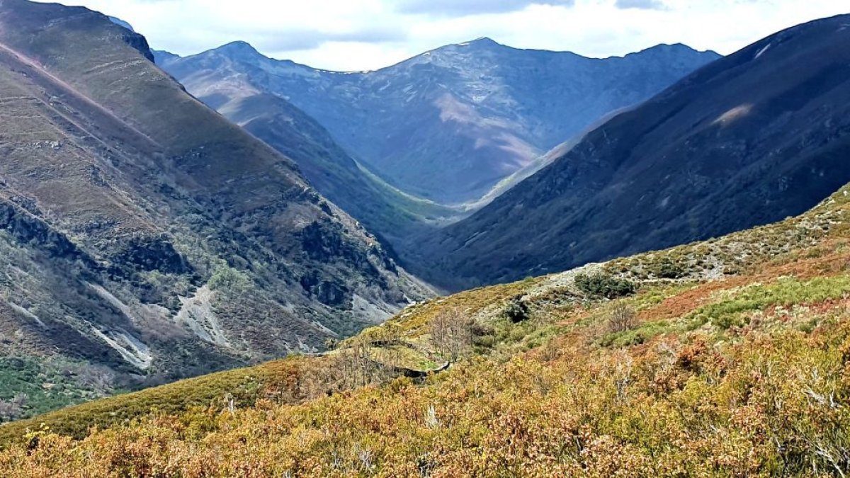 La belleza de la frontera natural entre León y Galicia es de un valor extraordinario.