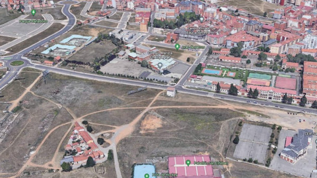 Vista cenital de la zona donde se preveía construir el campo de fútbol.