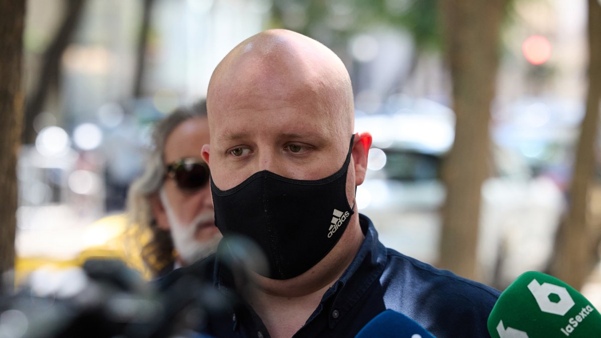 V Španiji aretirali podjetnika, ki je financiral Alviseja Péreza, zaradi suma piramidne sheme s kriptovalutami