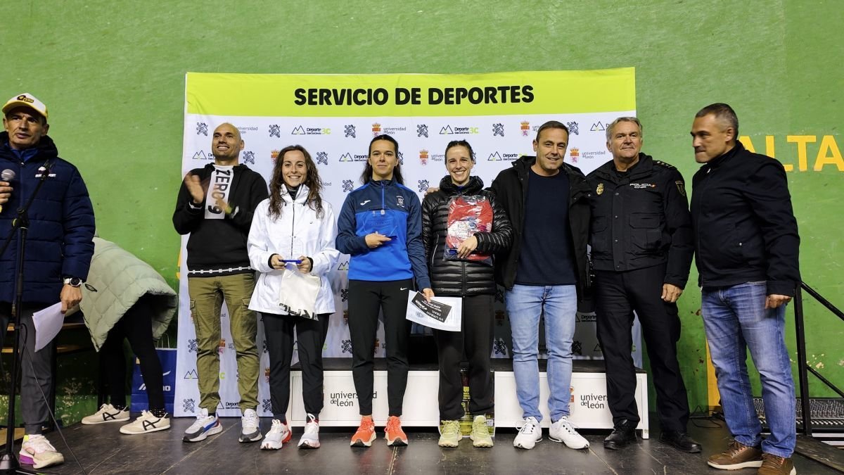 El Urban Trail Universitario reunió a 250 atletas y elevó a lo más alto a los campeones de la categoría femenina y masculina.