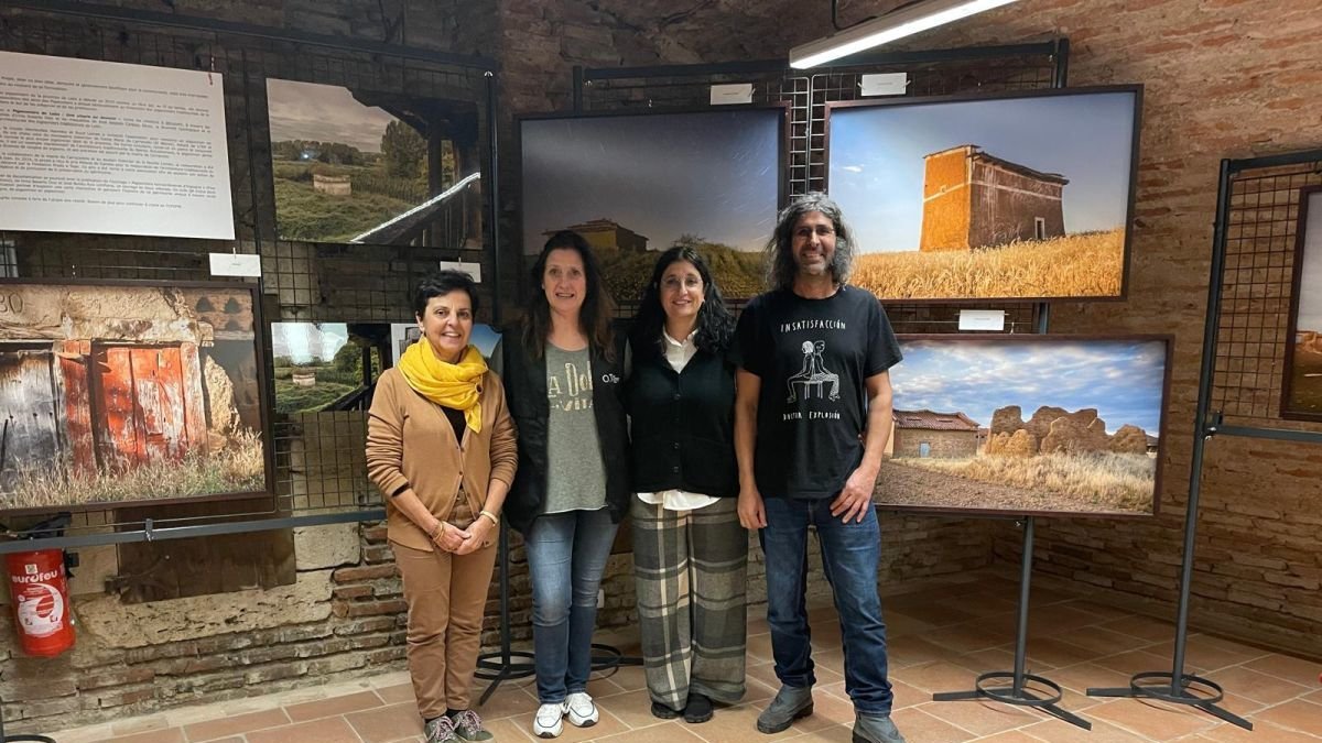 Irma Basarte (tercera por la izquierda) con Miguel Pastrana y las colaboradoras francesas.