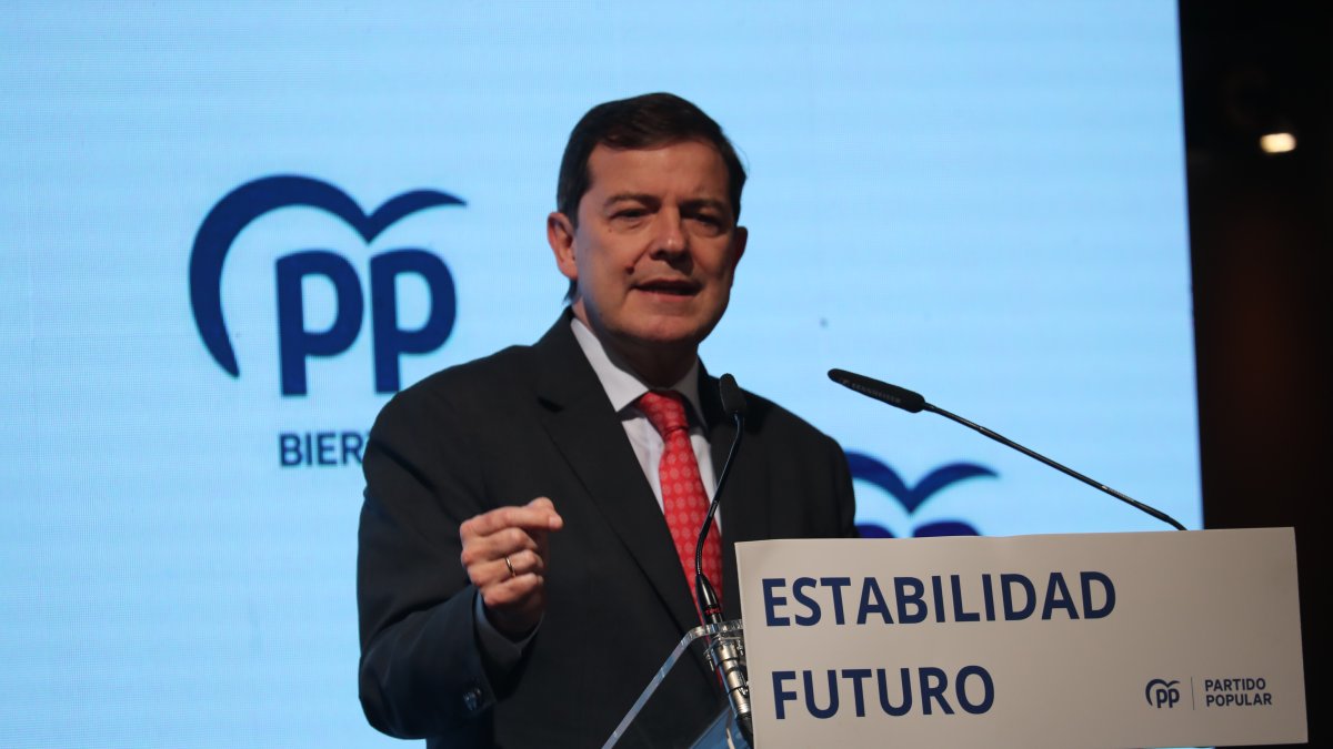 Alfonso Fernández Mañueco, durante su intervención en el acto del PP en Ponferrada.