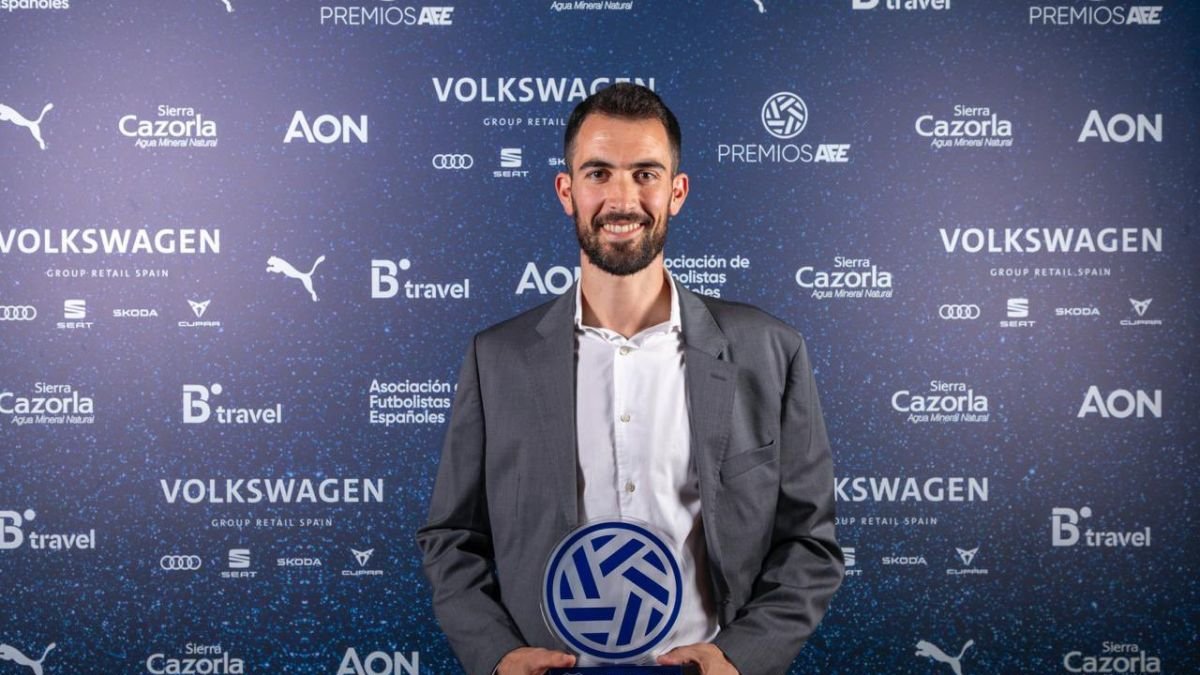 El delantero leonés Claudio Medina, el mejor jugador del Grupo 2 de 3ª RFEF.