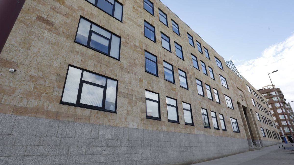 Fachada de los juzgados de León.