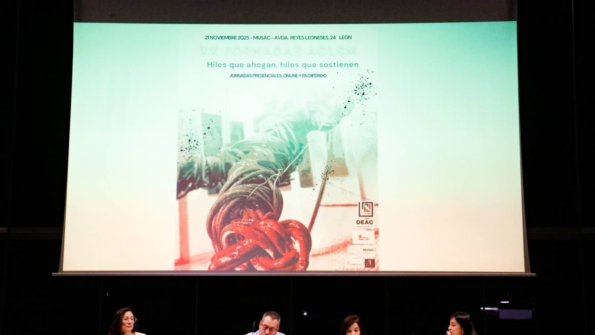 Ester Ugarte, Antonio Serrano, jefe Psiquiatría Caule, Ana Consiglieri y Helena Aparicio.