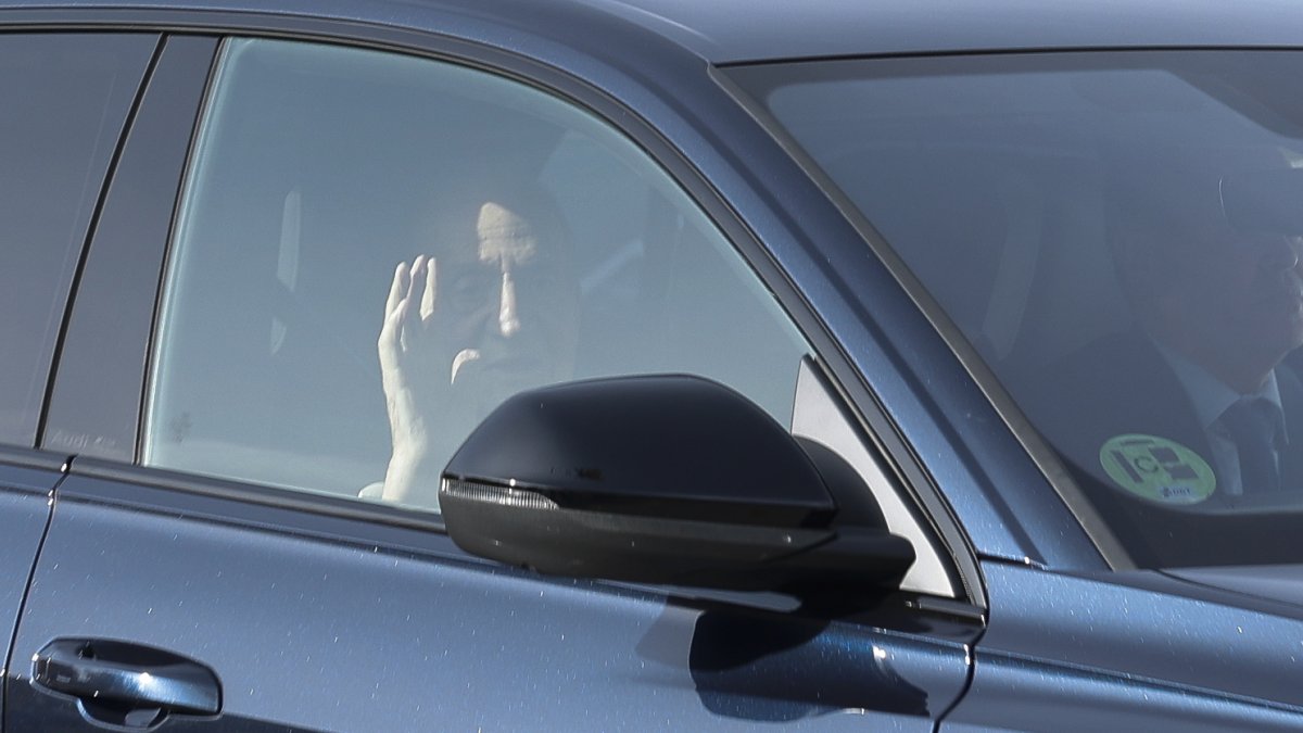 Juan Carlos I asiste al almuerzo familiar por el 50 aniversario de la Monarquía.