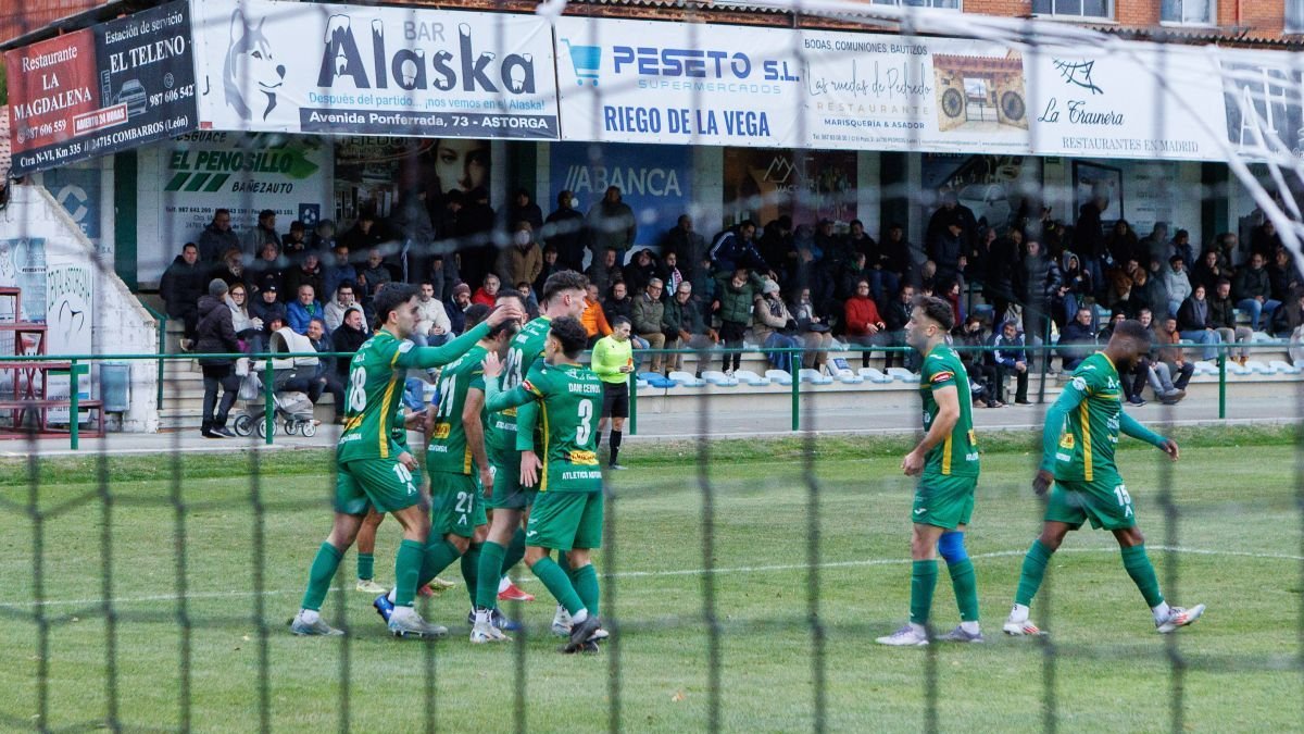 Ivin Vales anotó el gol del Atlético Astorga en el minuto 12 del partido.
