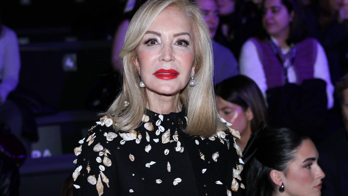 Carmen Lomana, siempre impecable, en un evento reciente donde volvió a demostrar su dominio del estilo y la escena pública.