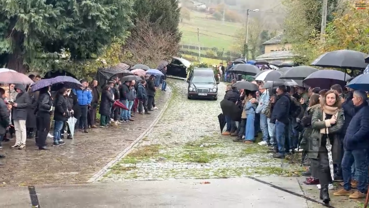 Funeral del minero Óscar Díaz en Cangas del Narcea.