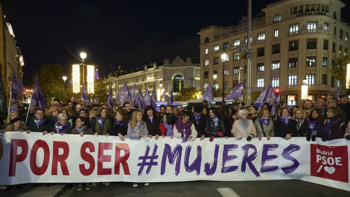 Vista de la manifestación por el Día Mundial contra la Violencia contra las Mujeres.