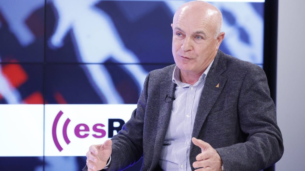 José Antonio Turrado, en un momento de la tertulia retransmitida ayer por la noche.