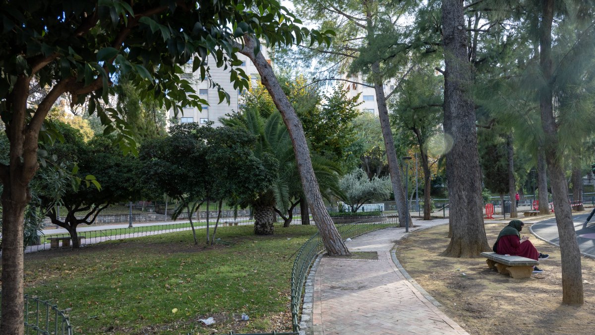 Vista del Parque de la Concordia, situado en pleno centro de Jaén, donde hallaron a las dos chicas muertas.