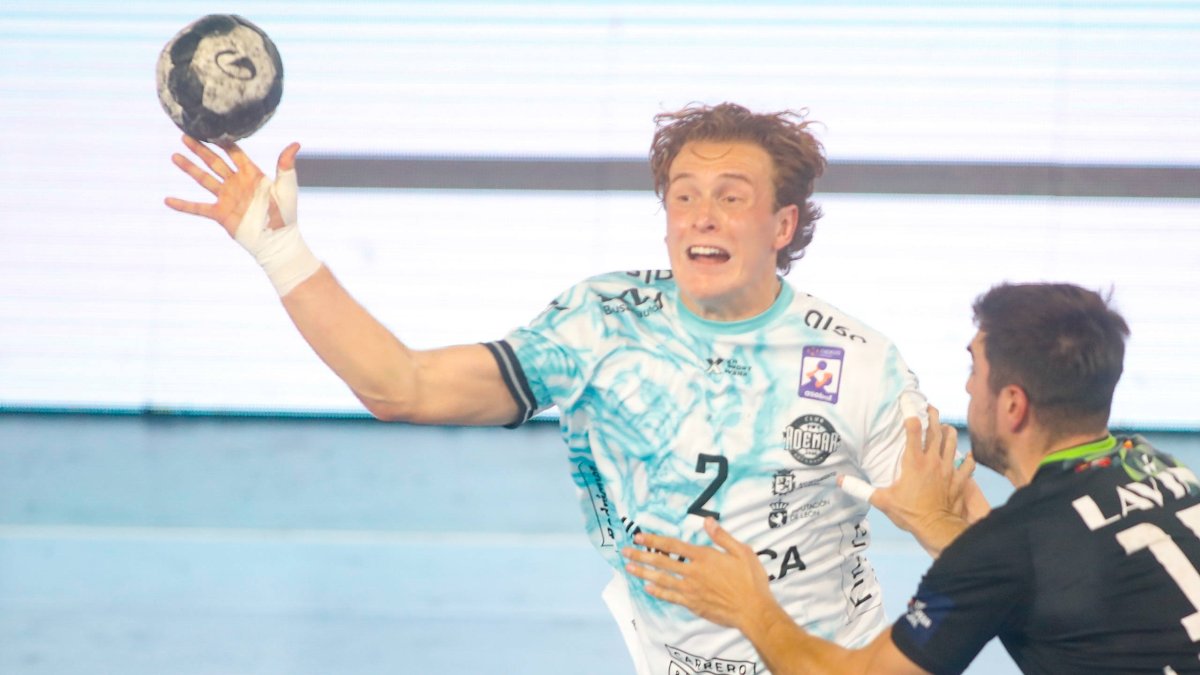 El Abanca Ademar tuvo opciones hasta el último suspiro frente al RK Nexe.