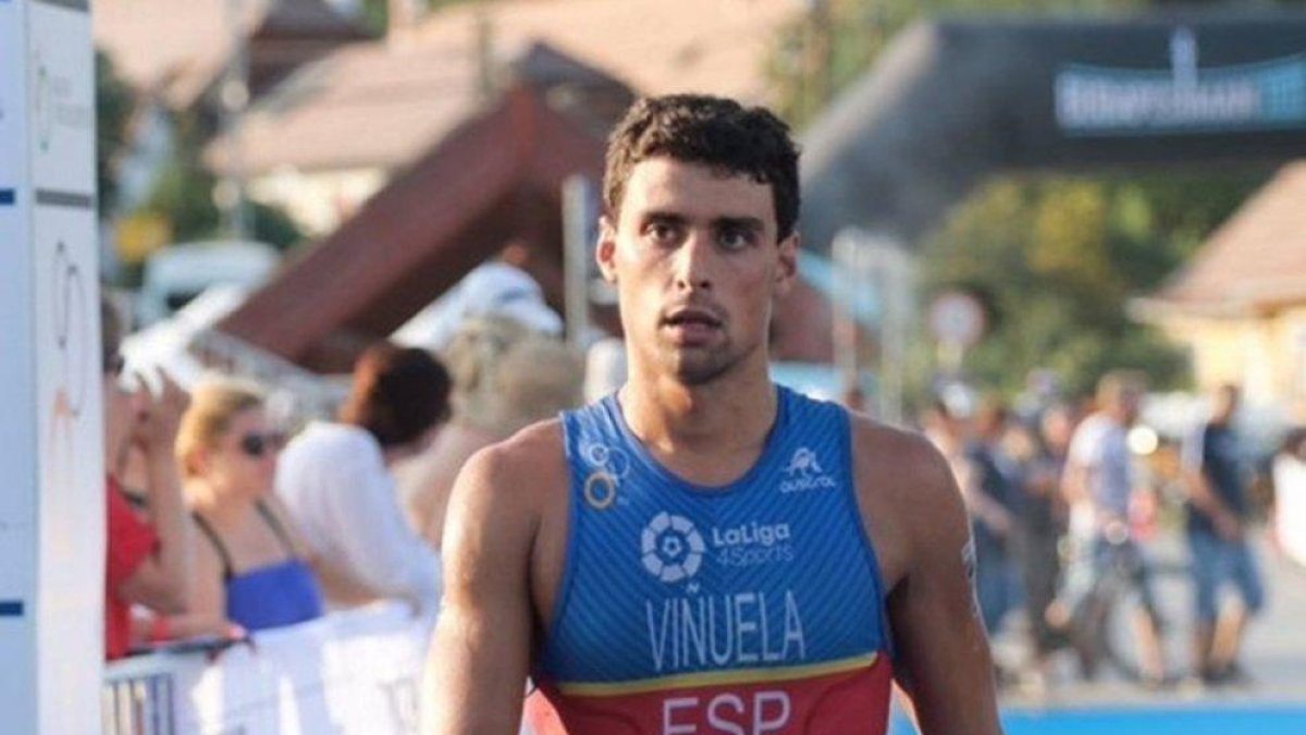 El triatleta leonés Kevin Tarek Viñuela, distinguido el año pasado con el Premio a la Excelencia Deportiva
