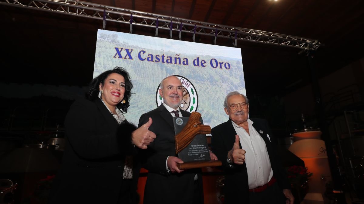 Flor Bonet, José Manuel Valle Folgueral y José Luis Prada.