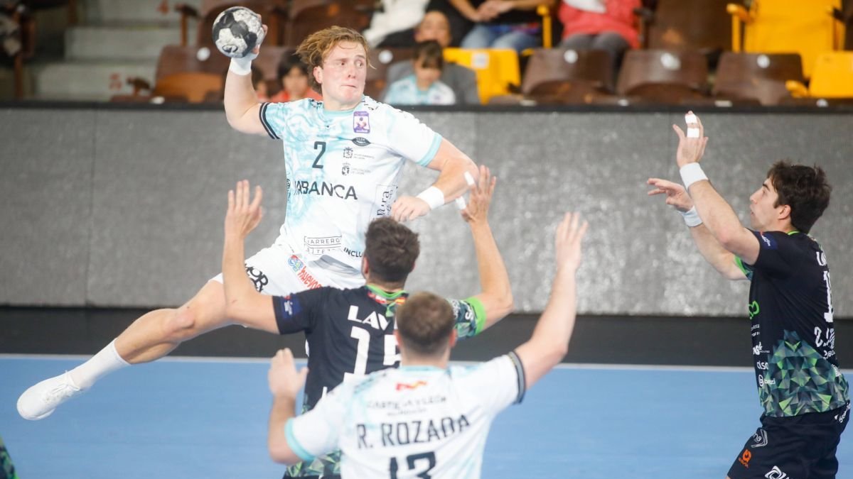 El Abanca Ademar necesita reencontrarse con la victoria en Liga y este sábado visita la difícil pista del Logroño.