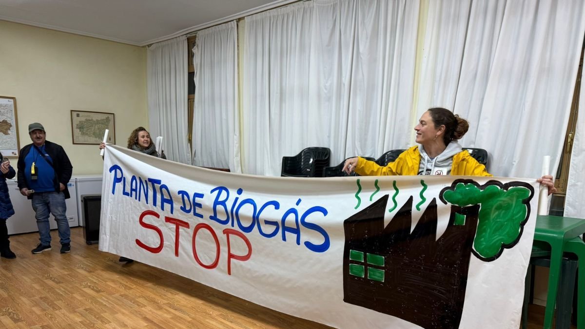 Una de las pancartas con las que cuenta la plataforma.