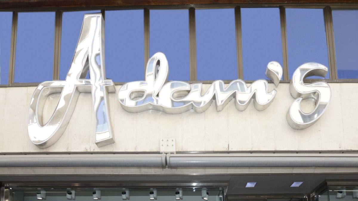 Tienda Adam's de León.
