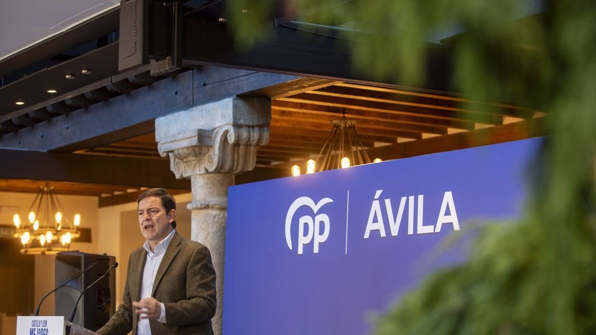 Mañueco ayer, en su mensaje a los cargos del PP en Ávila.