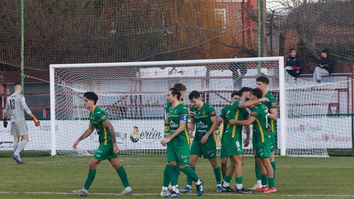 El Atlético Astorga viaja a Lugo tras golear al Sámano.