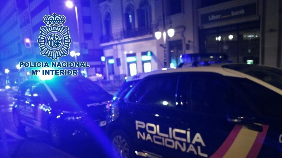 POLITICA 
POLICÍA NACIONAL EN GRANADA