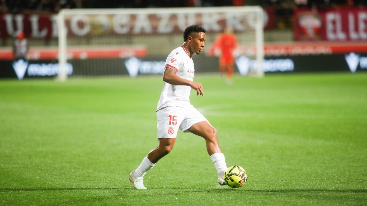 El brasileño Lucas Ribeiro se recupera de la contractura en un gemelo.