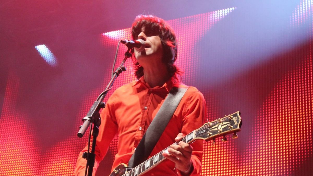 Mario Álvarez, en acción en un concierto de Cooper.