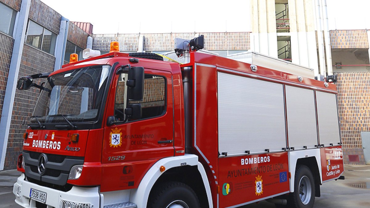 Dotación de Bomberos de León.