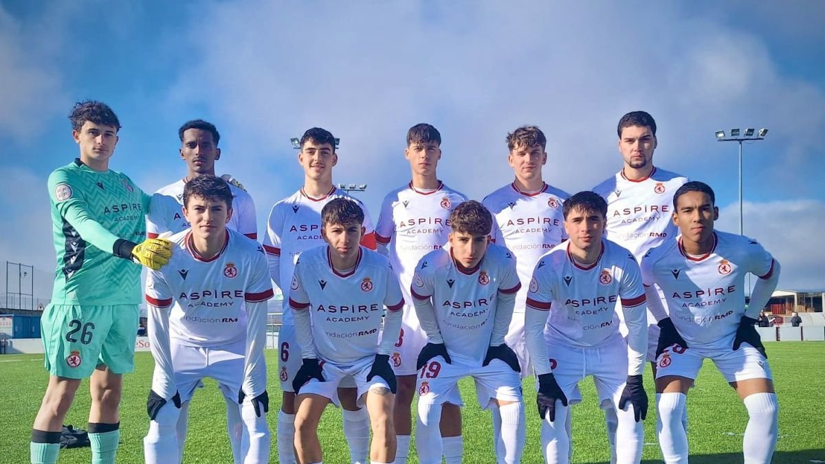 Formación inicial que presentó el Júpiter Leonés en el partido ante el Numancia B.