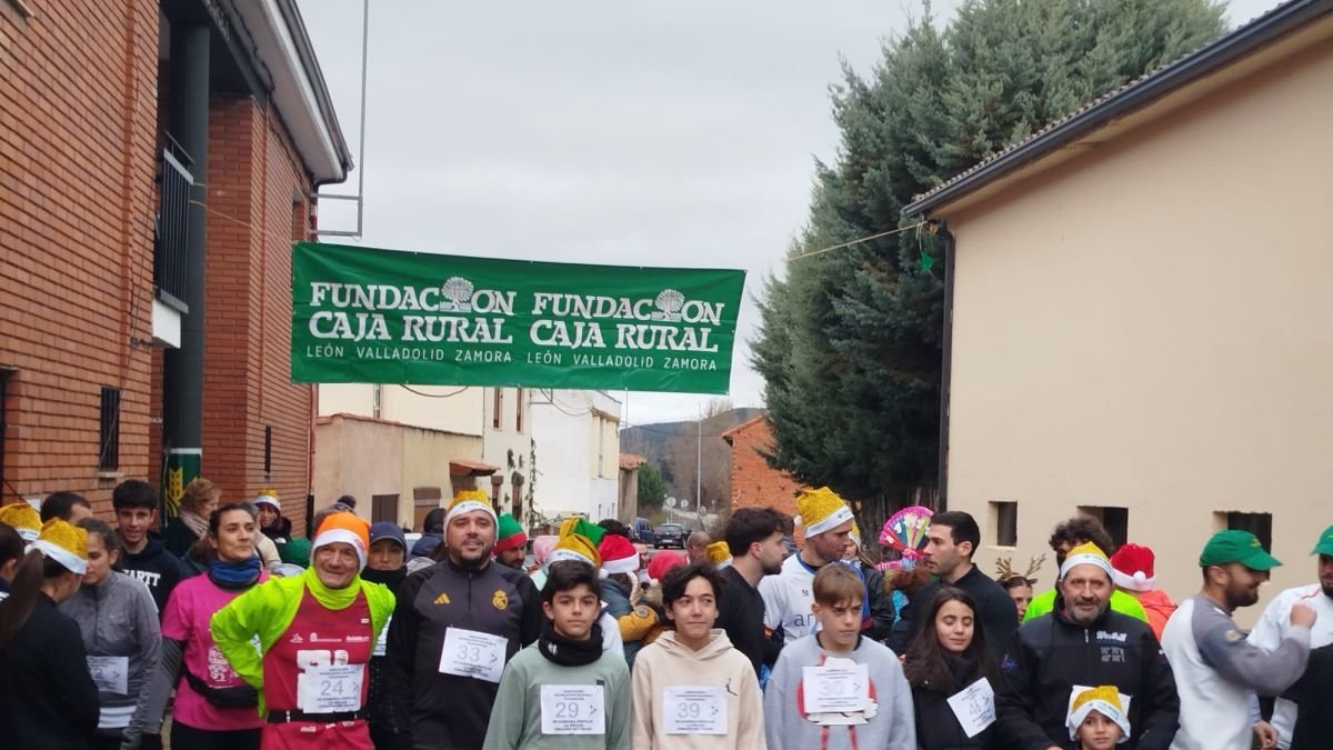 Momento previo a la salida de la carrera en Cimanes del Tejar.