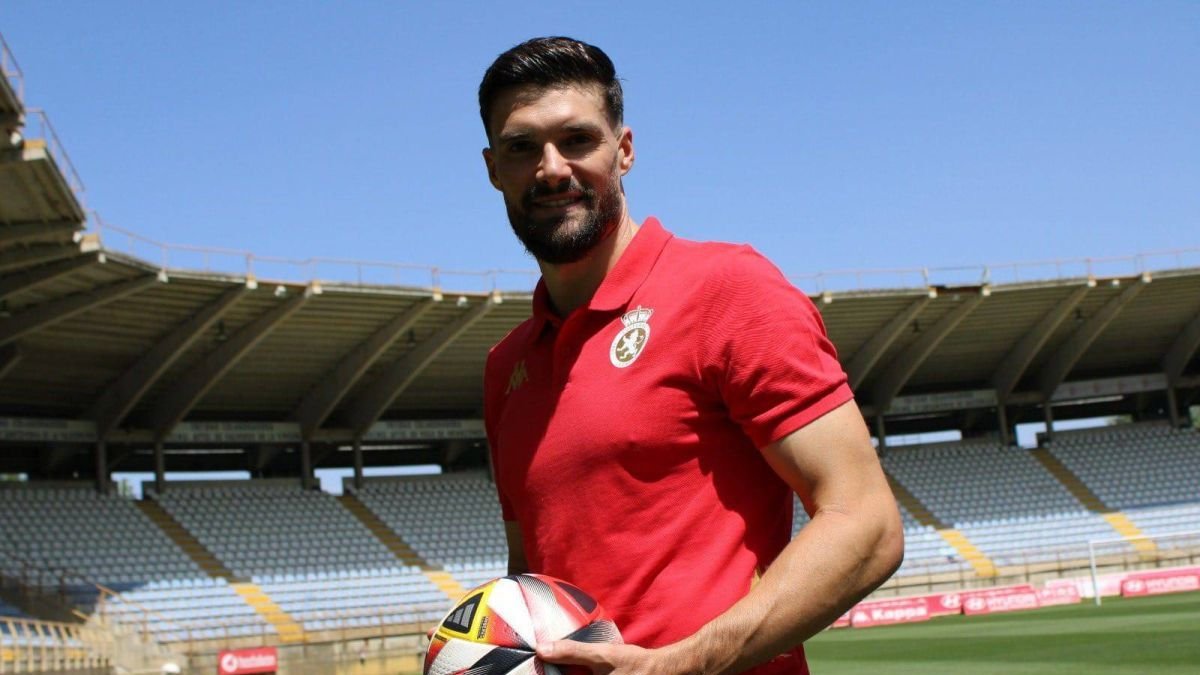 Eneko Satrústegui vuelve con ganas tras su lesión.