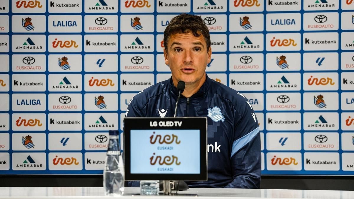 Jon Ansotegi, entrenador de la Real Sociedad B.