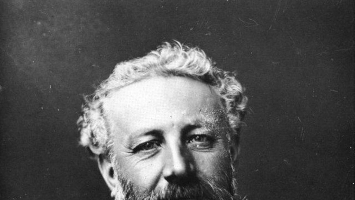 Fotografía del escritor Julio Verne.