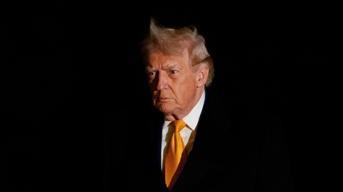 El presidente de EE.UU., Donald J Trump regresa a la Casa Blanca, en Washington, DC, el 4 de enero de 2026L.