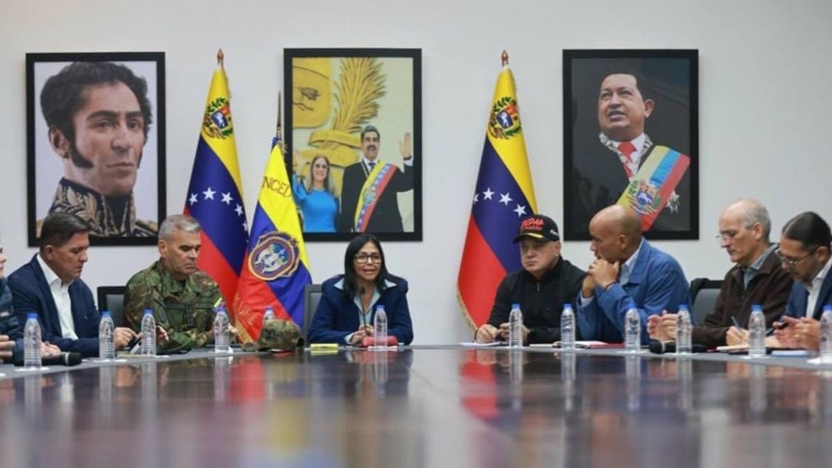 Delcy Rodríguez en su primer consejo de ministros.