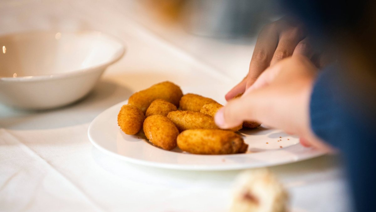 Las croquetas más creativas de León no están en un restaurante gourmet, sino en un bar de toda la vida