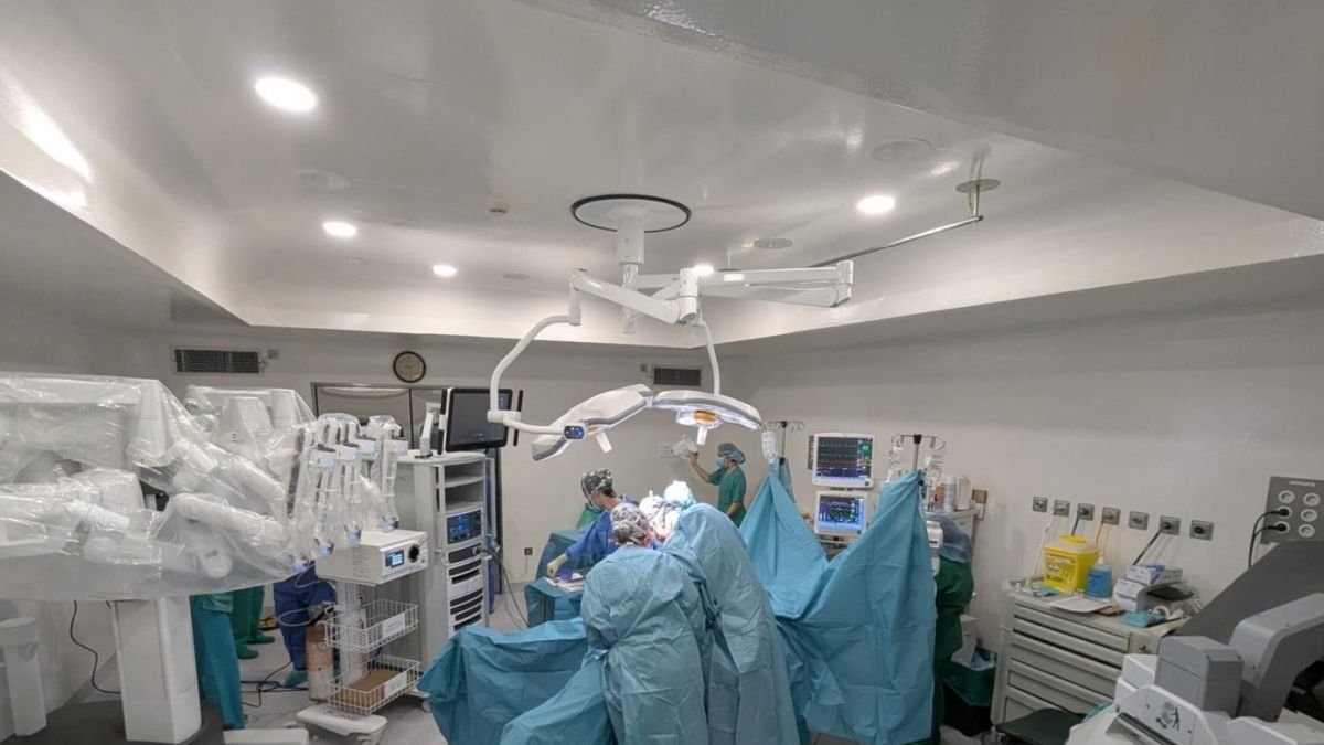 Imagen de uno de las operaciones efectuadas con este sistema quirúrgico.