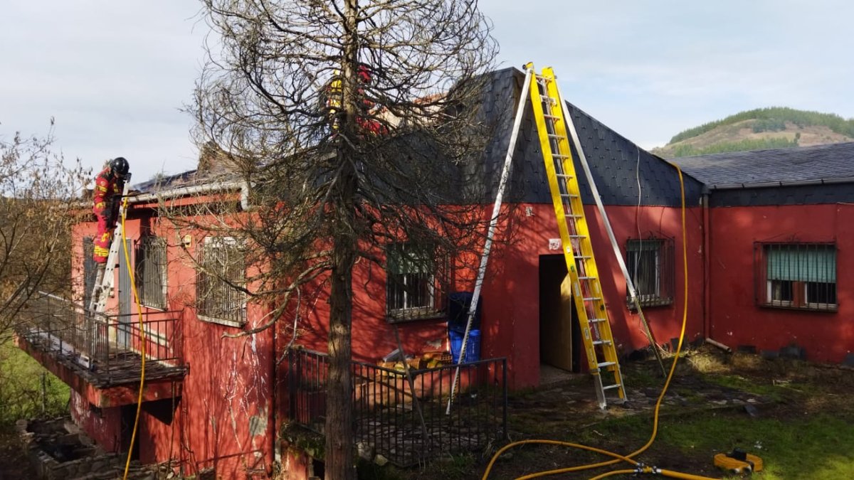 Intervención de los Bomberos en Molinaseca