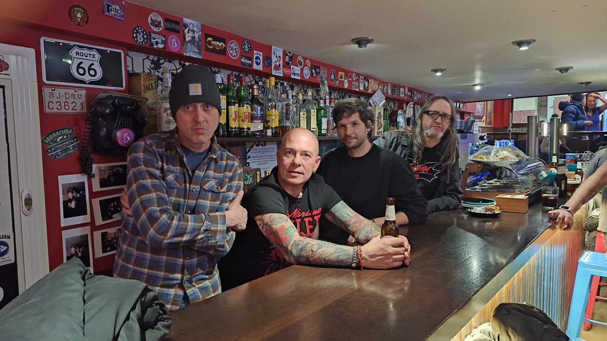 Ricardo, de Oscuros, Rober, de Turbina, Fran de Zoster, y Jose Oscuro, la semana pasada en el Plan B.