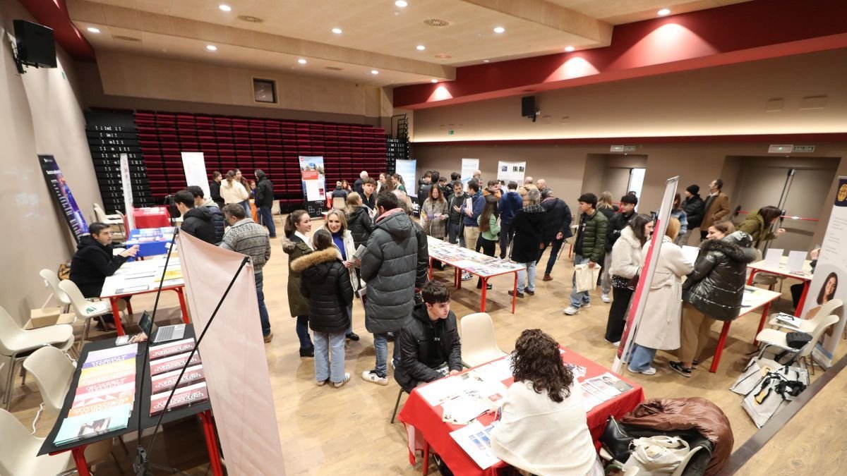 El encuentro se celebró en el Colegio San Ignacio.