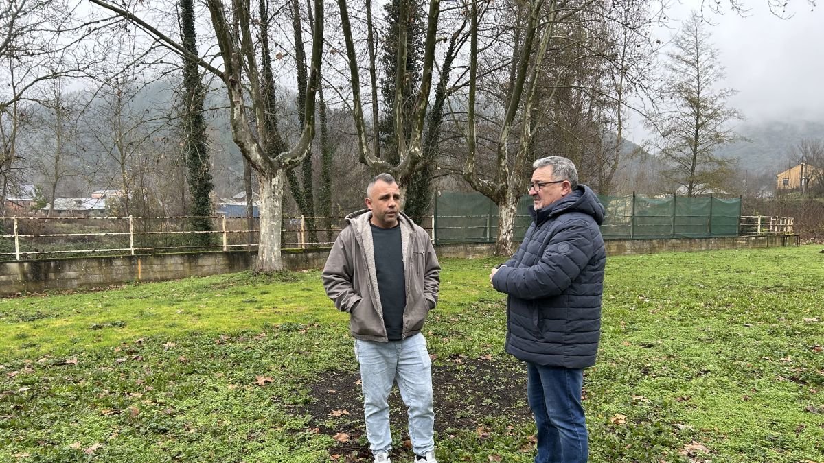 Carlos Fernández durante el encuentro.