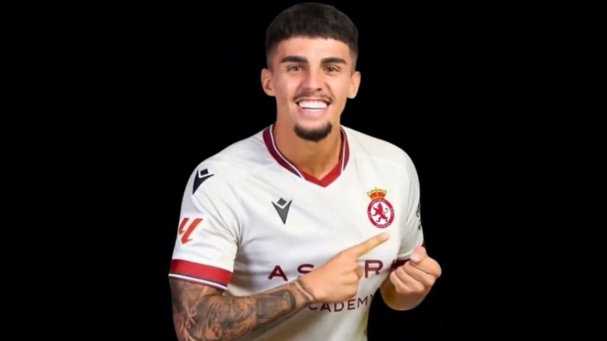 El Villarreal CF y la Cultural hacen oficial la cesión del futbolista del filial castellonense Víctor Moreno al equipo leonés.