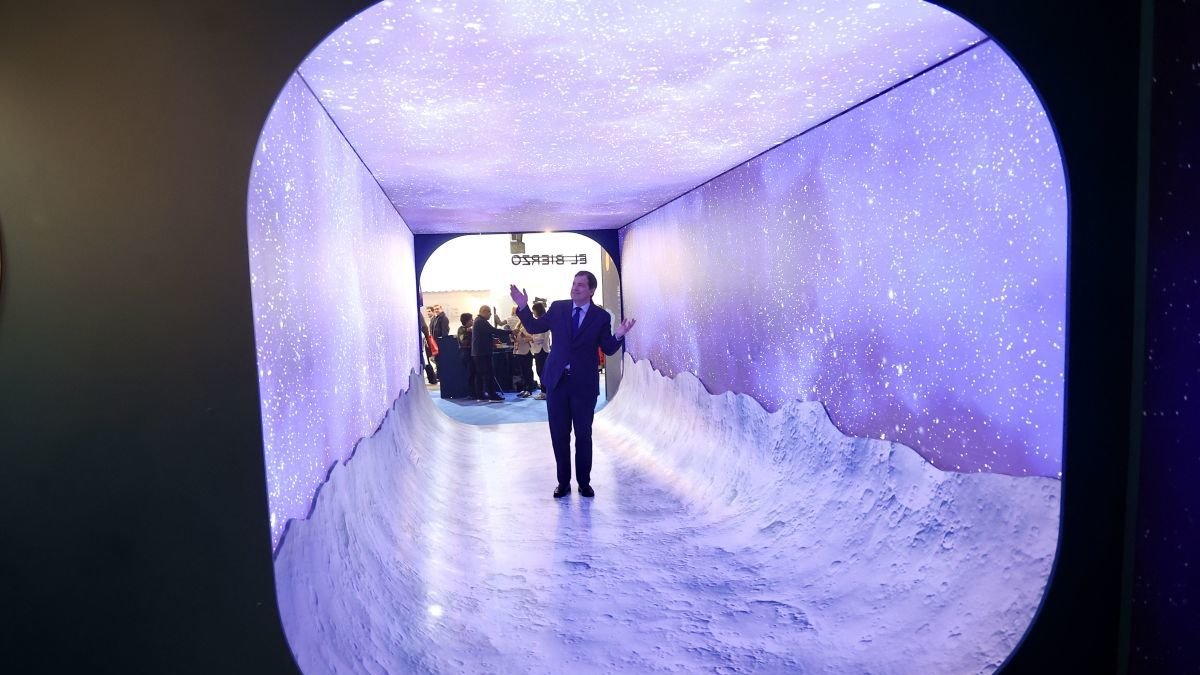 Mañueco ayer, en Fitur para presentar el proyecto de CyL.