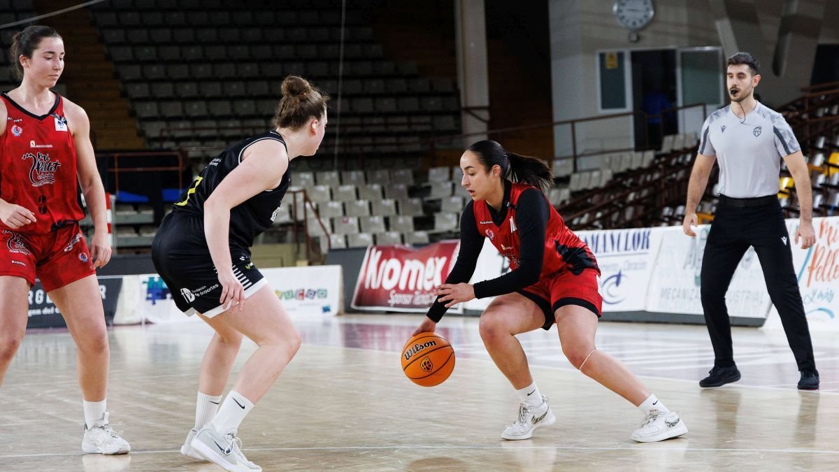 El BF León no pasó apuros para imponerse al Lleida.